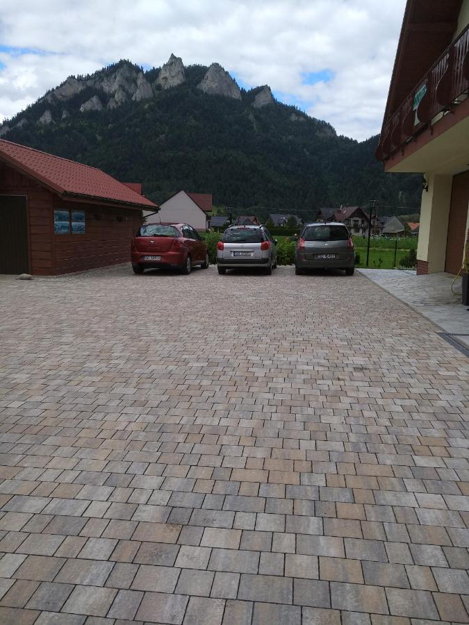 Pokoje Z Aneksami Kuchennymi U Wiktorii Sromowce Niżne 외부 사진